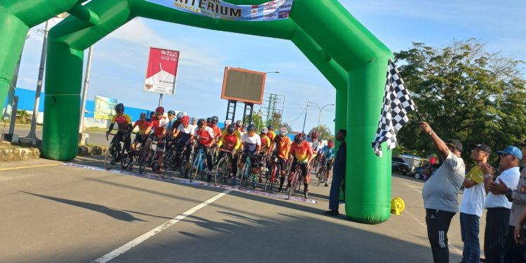Sekda PB Minta Bikers di Sorong Gelorakan Olah Raga Sepeda