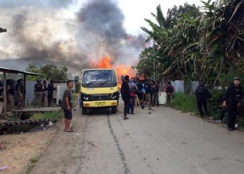 Kerusuhan Dogiyai, 102 Bangunan dan 32 Kendaraan Dibakar Massa