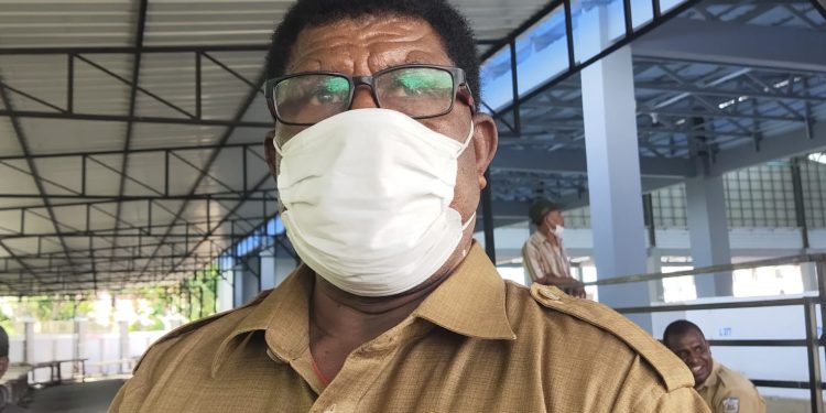 (Fauzia/Radar Sorong) Kepala Dinas Perdagangan Kota Sorong, Andi Asmuruf, SH