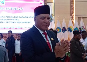 BAGUS WICAKSONO/RADAR SORONG Pj Gubernur Papua Barat, Komjen Pol (Purn) Drs. Paulus Waterpauw, M.Si