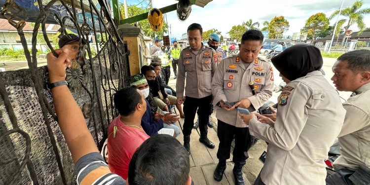 Kapolres Sorong Sosialisasikan Nomor Pengaduan