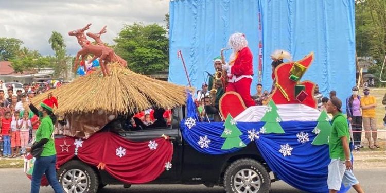 Diwarnai Kembang Api, Pencanangan Bulan Natal Berlangsung Meriah