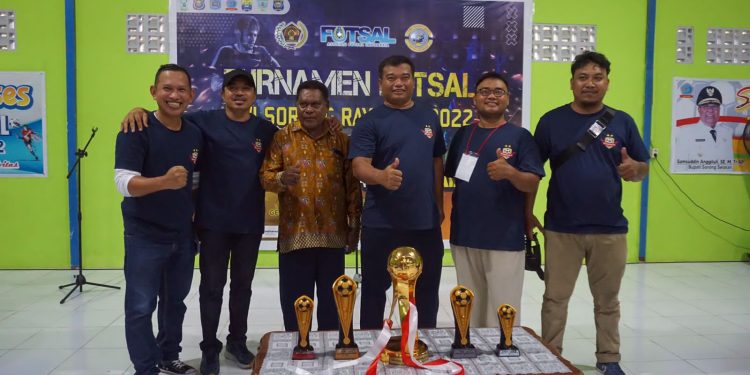 32 Tim Meriahkan Futsal PWI Sorong Raya Cup I
