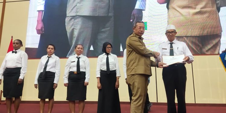 Formasi 2021, 254 Guru PPPK Kota Sorong Terima SK