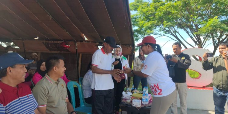 Tolak Kekerasan Terhadap Perempuan dan Anak, Dinas PPPA Sebarkan Ribuan Bunga Mawar