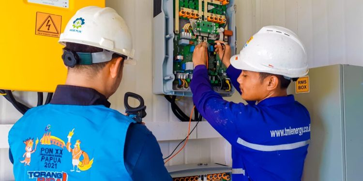 Masyarakat Kalitami Terima Kado Natal Teraliri Listrik 18 Jam
