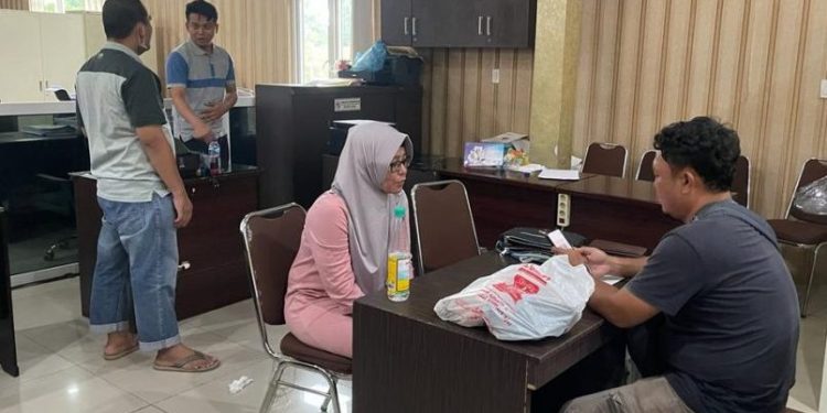 Pelaku Hipnotis Lintas Provinsi Ditangkap Tim Resmob Polres Sorong Kota