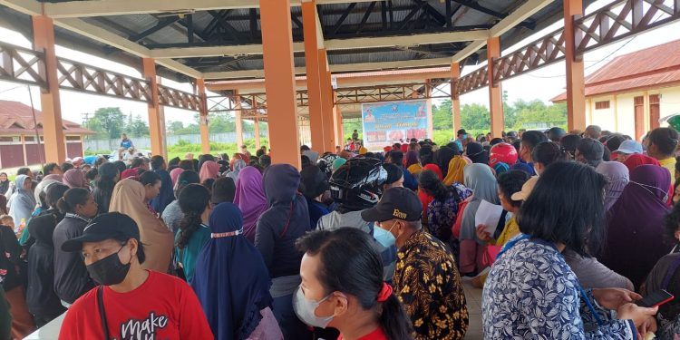4 OPD Gelar Pasar Murah, Ribuan Warga Padati Pasar Induk Mariat