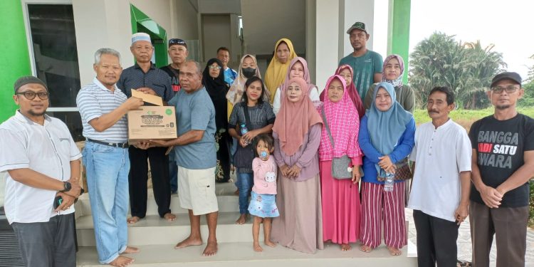 Ikaswara Serahkan Donasi untuk Korban Kebakaran Doom