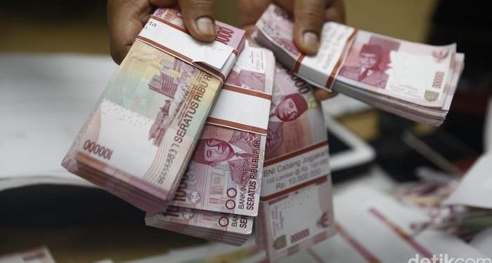 Eks Jaksa Dilaporkan ke Komisi Kejaksaan