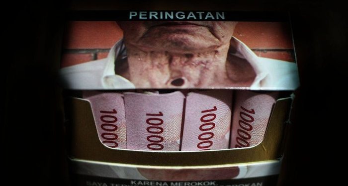 Pedagang Keberatan Jokowi Bakal Larang Rokok Dijual Batangan