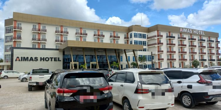 Malam Tahun Baru, Aimas Hotel Gelar Tropical Pool Party