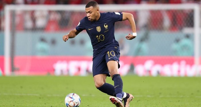 Piala Dunia 2022: Mbappe Dibuntuti 7 Orang
