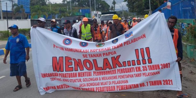 TKBM Klayum Demo Tolak RPM Perhubungan