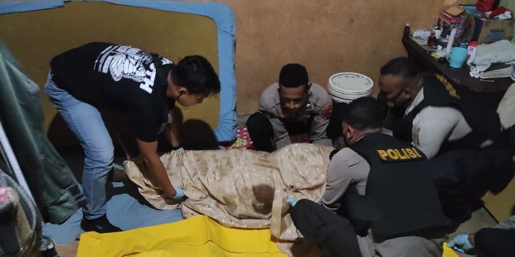 Kesal Dengar Keluhan Sakit, Tega Aniaya Pasangannya