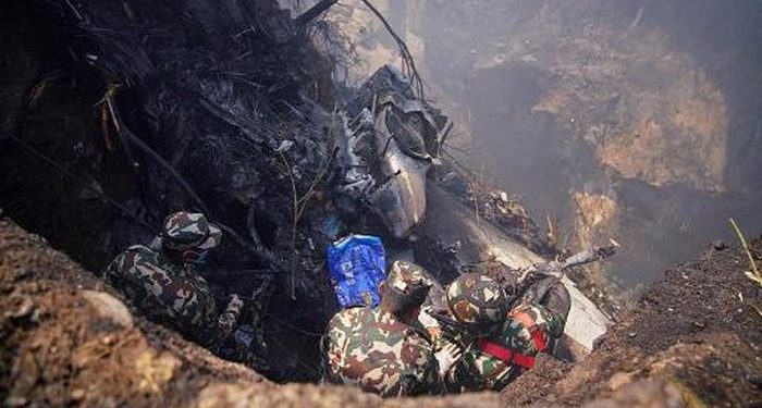Pesawat Jatuh di Nepal, Korban Tewas 67 Orang, Sebagian Masih di Jurang