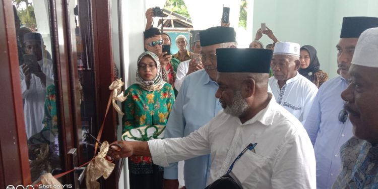Bupati Raja Ampat Resmikan Masjid Babul Iman Jefman Barat