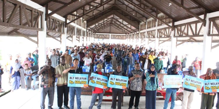 1.225 Nelayan Kabsor Terima BLT BBM