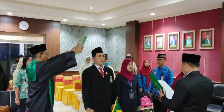 Sah! Sekretaris dan Kasubbag PTIP PA Sorong Resmi Dilantik
