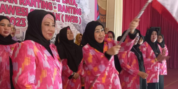 Hj Noorjannah Resmi Nahkodai IWSS Provinsi Papua Barat Daya