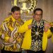 Pakai Jas Kuning, Ridwan Kamil Resmi Jadi Kader Golkar!