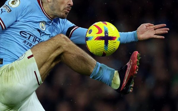 Grealish: Ruang Ganti City Hening saat Jeda