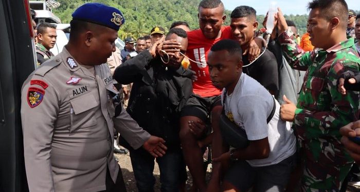 Kapal Berpenumpang 14 Orang Tenggelam, 3 Prajurit TNI Hilang