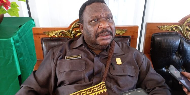 DPR Papua Barat Tolak PMK Dana Transfer ke Daerah