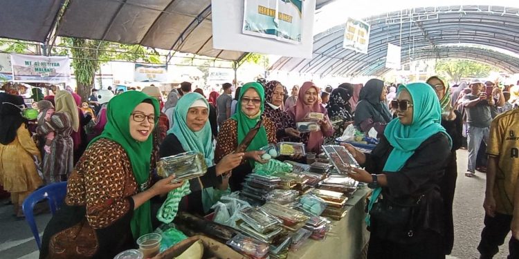 Isra Miraj, 115 Lapak Ramaikan Bazar Amal Pembangunan Masjid Al-Akbar
