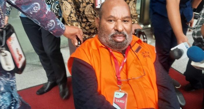 Permintaan Lukas Enembe Berobat ke Singapura Ditolak KPK