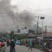 Isu Penculikan Anak, Massa Bakar Kios dan Serang Polisi
