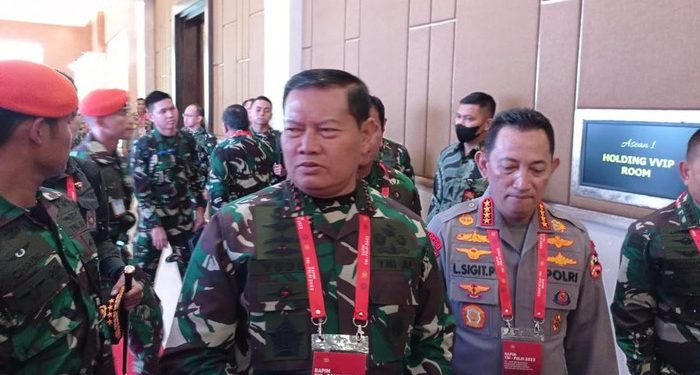 Semua Penumpang Susi Air Dievakuasi, Pilot Masih Dicari