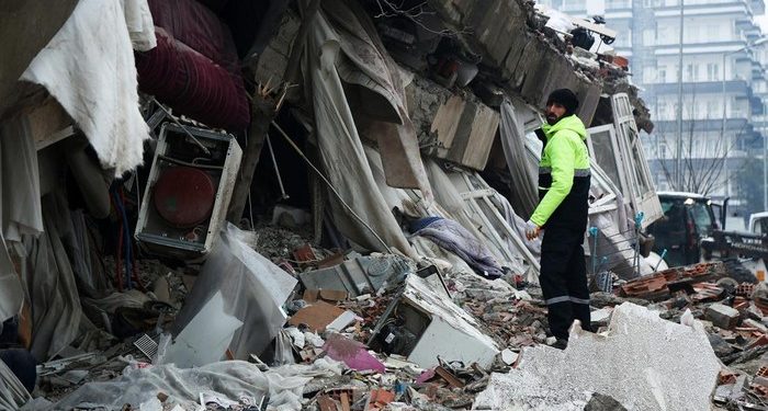 Korban Gempa Turki Terus Bertambah, 3.800 Orang Tewas, 14.500 Terluka