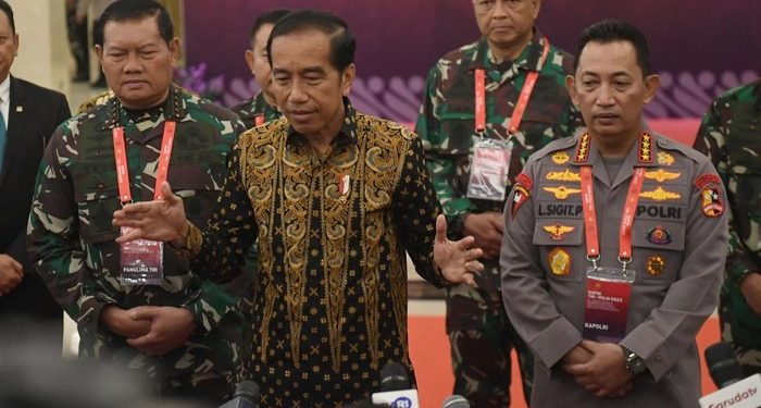 Jokowi Minta Semua Lembaga Pemerintah Dukung Keberlanjutan Media Mainstream