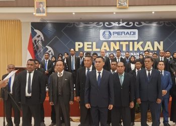 Kali Pertama, Pengurus DPC Peradi Dilantik di Kota Sorong
