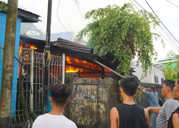 Rumah Kosong Terbakar, Kerugian Ditaksir Ratusan Juta Rupiah