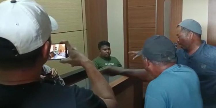 PWI Papua Barat Kecam Ancaman akan Bunuh dan Bakar Kantor Redaksi Teropong News