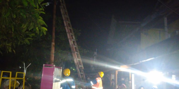 Untuk Korban Kebakaran, PLN UP3 Sorong Akan Gantikan Meteran Gratis