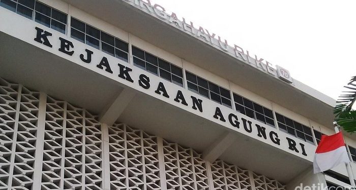 Plt Bupati Mimika Adukan Kejari Timika ke Kejaksaan Agung