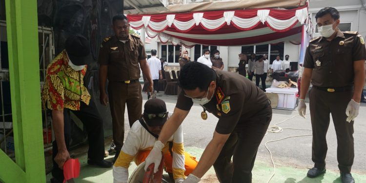 Barang Bukti 96 Perkara Dimusnahkan Kejari Sorong