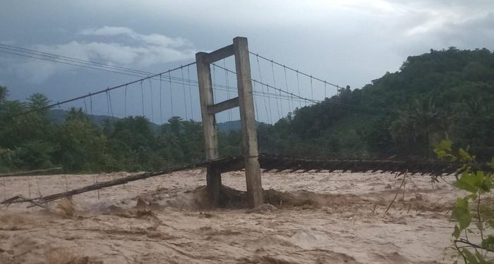 Banjir Bandang Terjang 3 Kecamatan di Luwu
