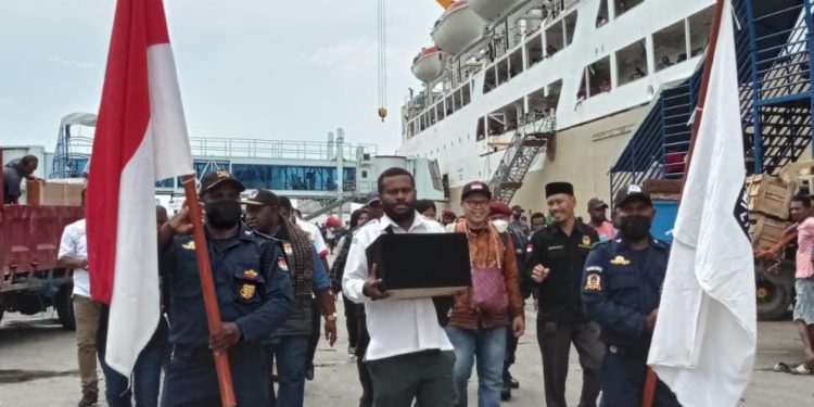Bendera Kirab Pemilu 2024 Tiba di Papua Barat Daya