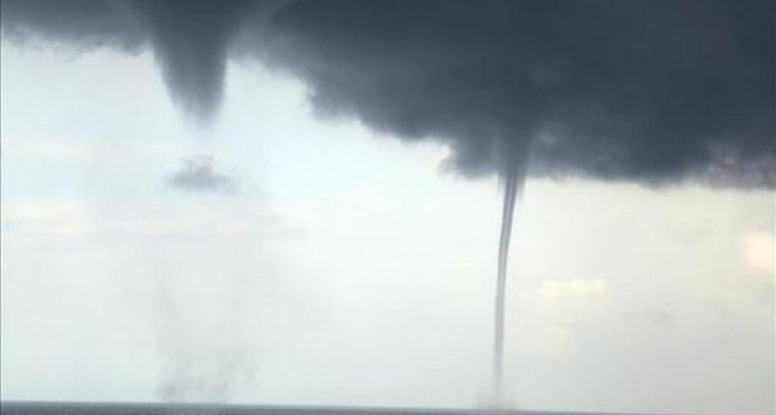 Ganasnya Tornado Tewaskan Puluhan Orang