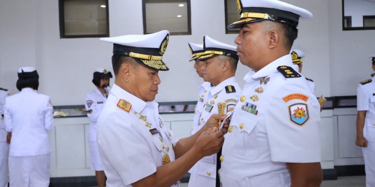 Pangkoarmada III Pimpin Penyerahan Jabatan Askomlek dan Sertijab Kadisinfolahta