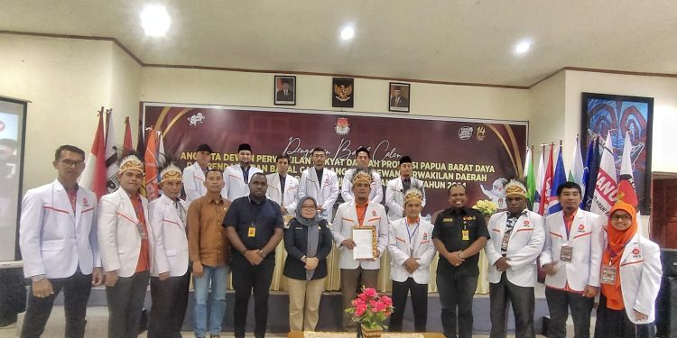 Penuhi Kuota Perempuan 30%, PKS Target 1 Fraksi DPR PBD
