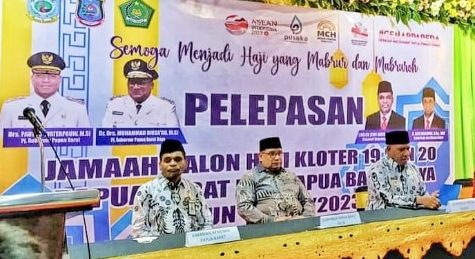 Pelepasan JCH, Pj Gubernur PBD: Ibadah Harus Khusyuk, Jaga Nama Baik Papua!