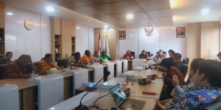 Kota Sorong Jadi Pilot Project Tata Kelola Sampah Rumah Tangga