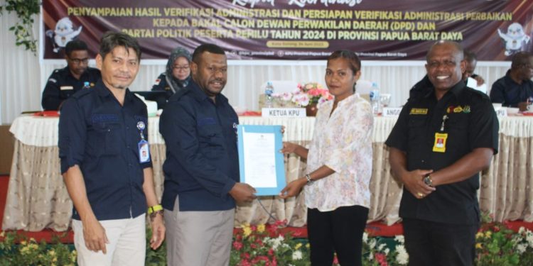 12 Balon Anggota DPD, Hanya Hartono Lengkap Administrasi