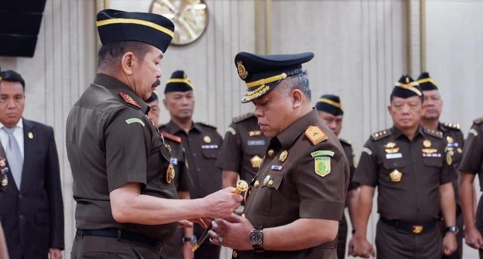 Jaksa Agung Lantik Harli Siregar Jadi Kajati Papua Barat