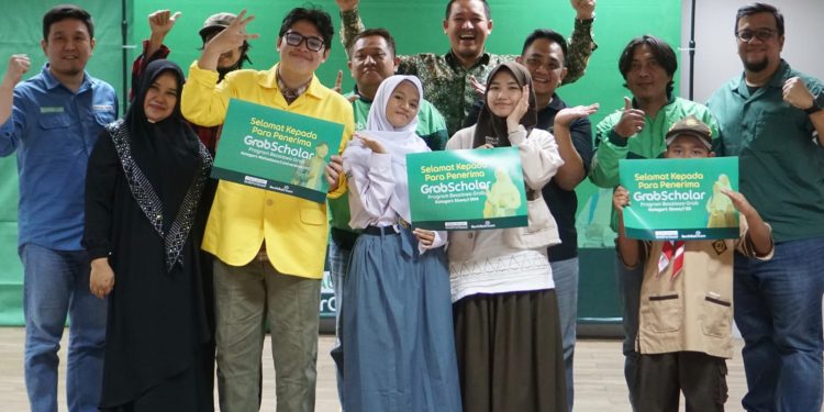 Grab Kembali Gelar Program Beasiswa Bagi Ribuan Pelajar se-Indonesia